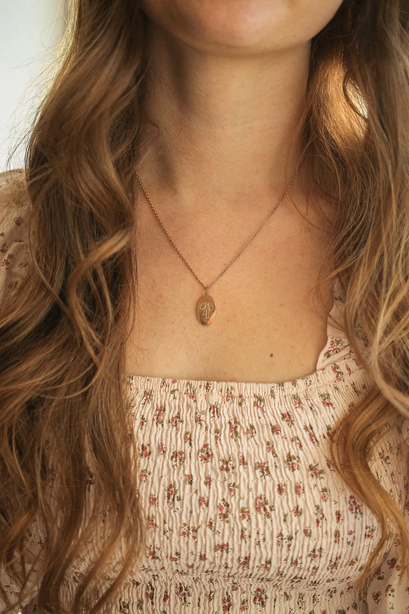 Bow Pendant Necklace