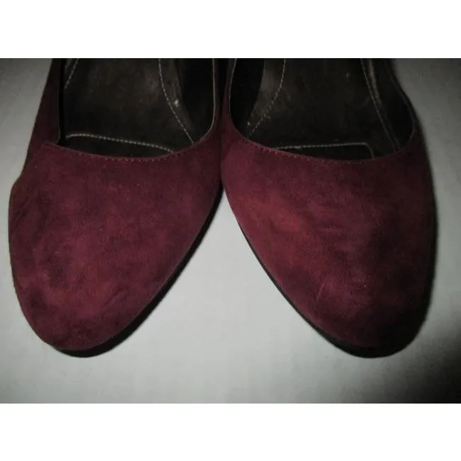 Calvin Klein Burgundy Wine Suede Rounded Pumps Size Us