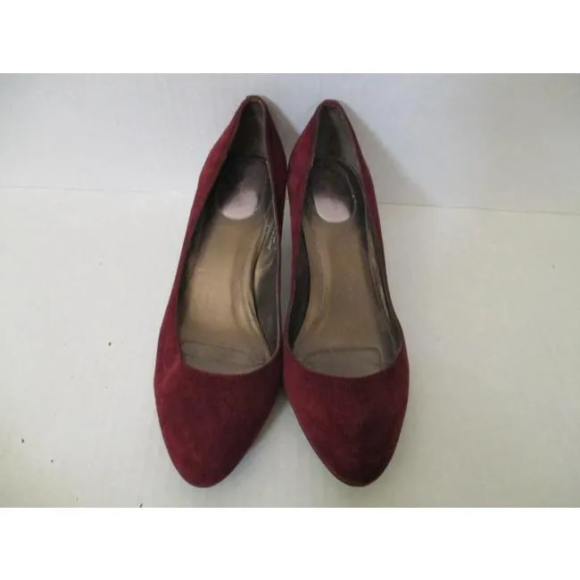 Calvin Klein Burgundy Wine Suede Rounded Pumps Size Us