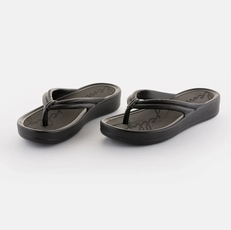 Mare Sandal